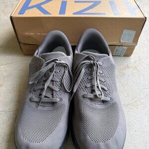 KIZIK MENS SHOES, GREY COLOR, SIZE 14, EXCELLENT CONDITION